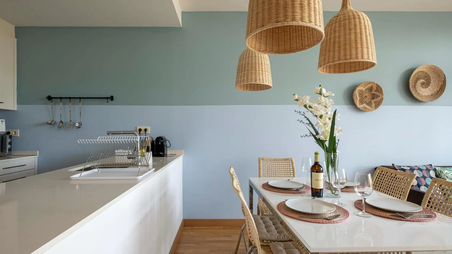 Duplex Fira Bcn And 15' From Bcn City Center With Pool Barcelona Apartment