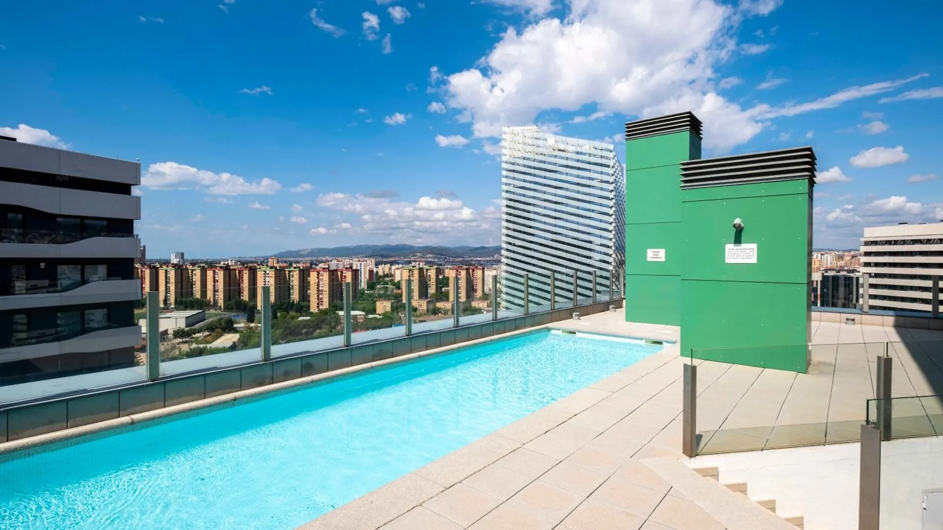 Duplex Fira Bcn And 15' From Bcn City Center With Pool Barcelona