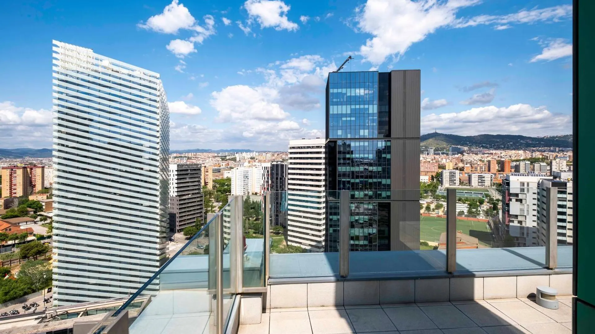 Duplex Fira Bcn And 15' From Bcn City Center With Pool Barcelona