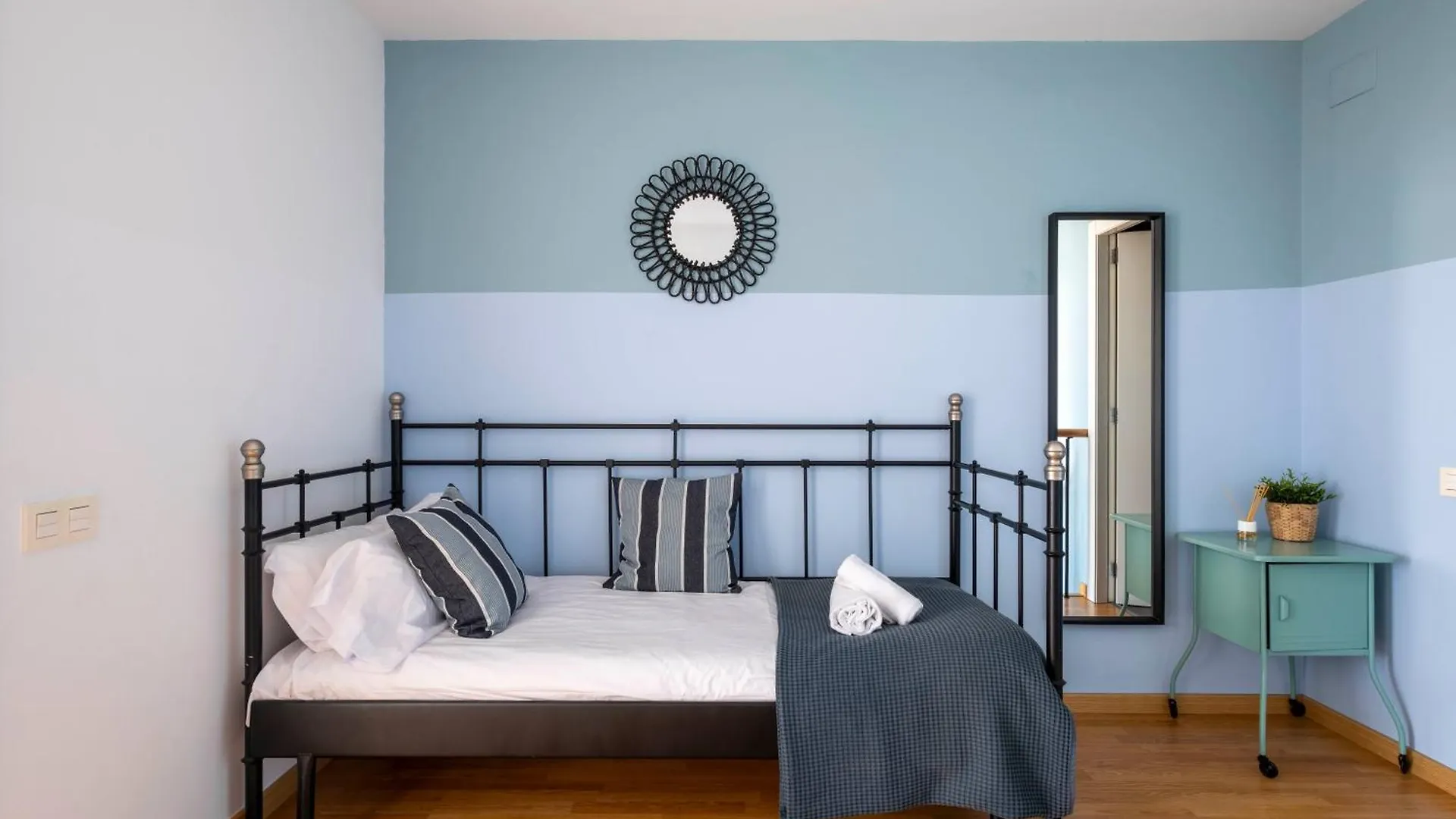 Duplex Fira Bcn And 15' From Bcn City Center With Pool Barcelona