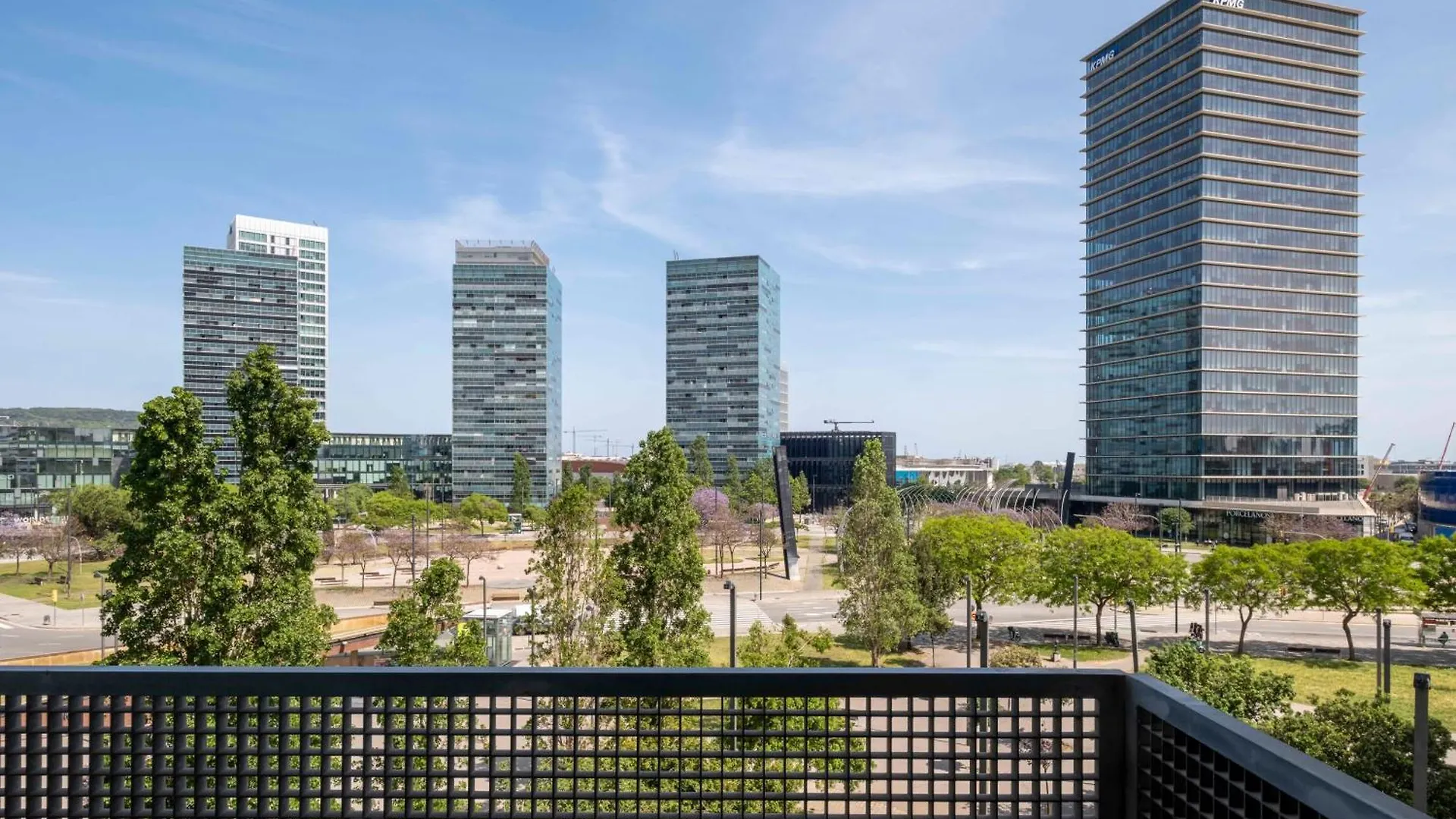 Duplex Fira Bcn And 15' From Bcn City Center With Pool Barcelona Spain
